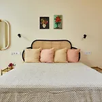 Asboth 221 Cozy Center